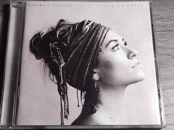Lauren Daigle - Look Up Child