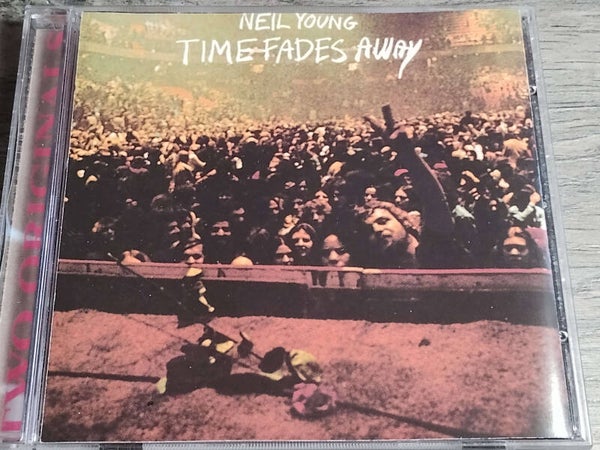 Neil Young - Time Fades Away & Where The Buffalo Roam (Onofficieel)