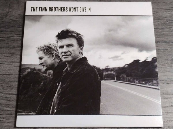 The Finn Brothers - Won't Give In (CD Single)