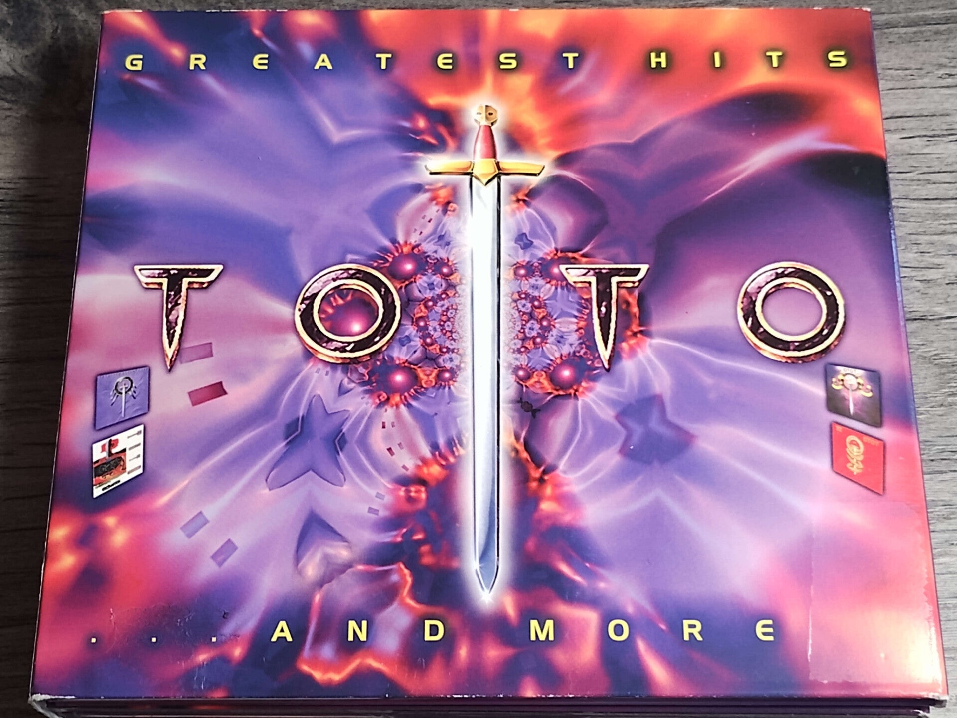 Toto - Greatest Hits .... And More (3 CD Digipack)