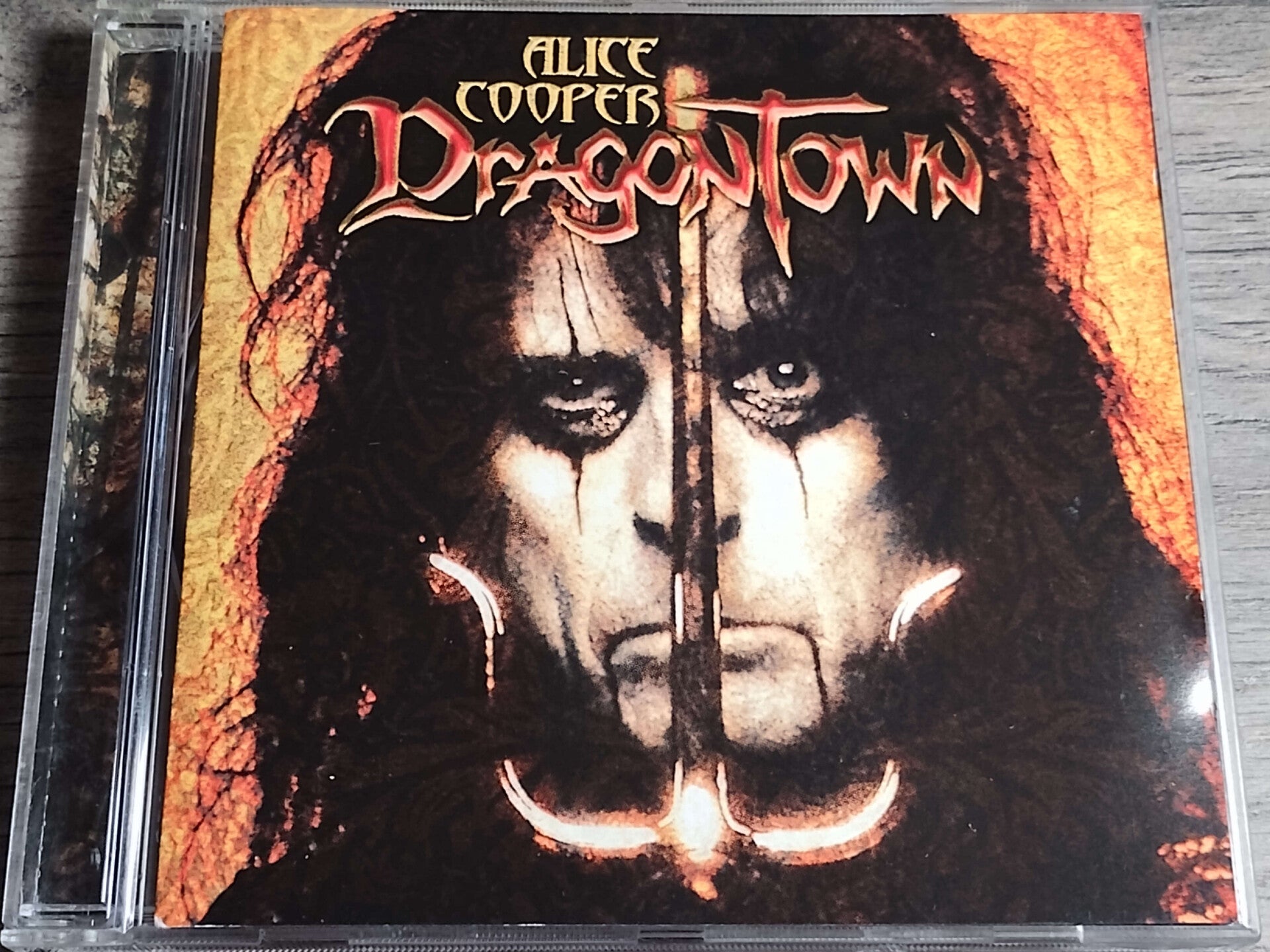 Alice Cooper - Dragon Town