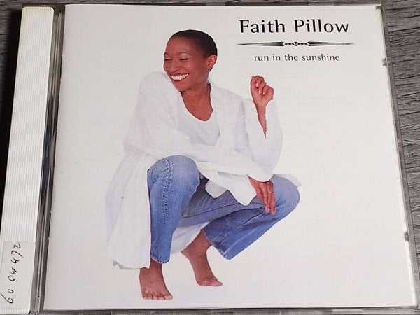 Faith Pillow - Run In The Sunshine