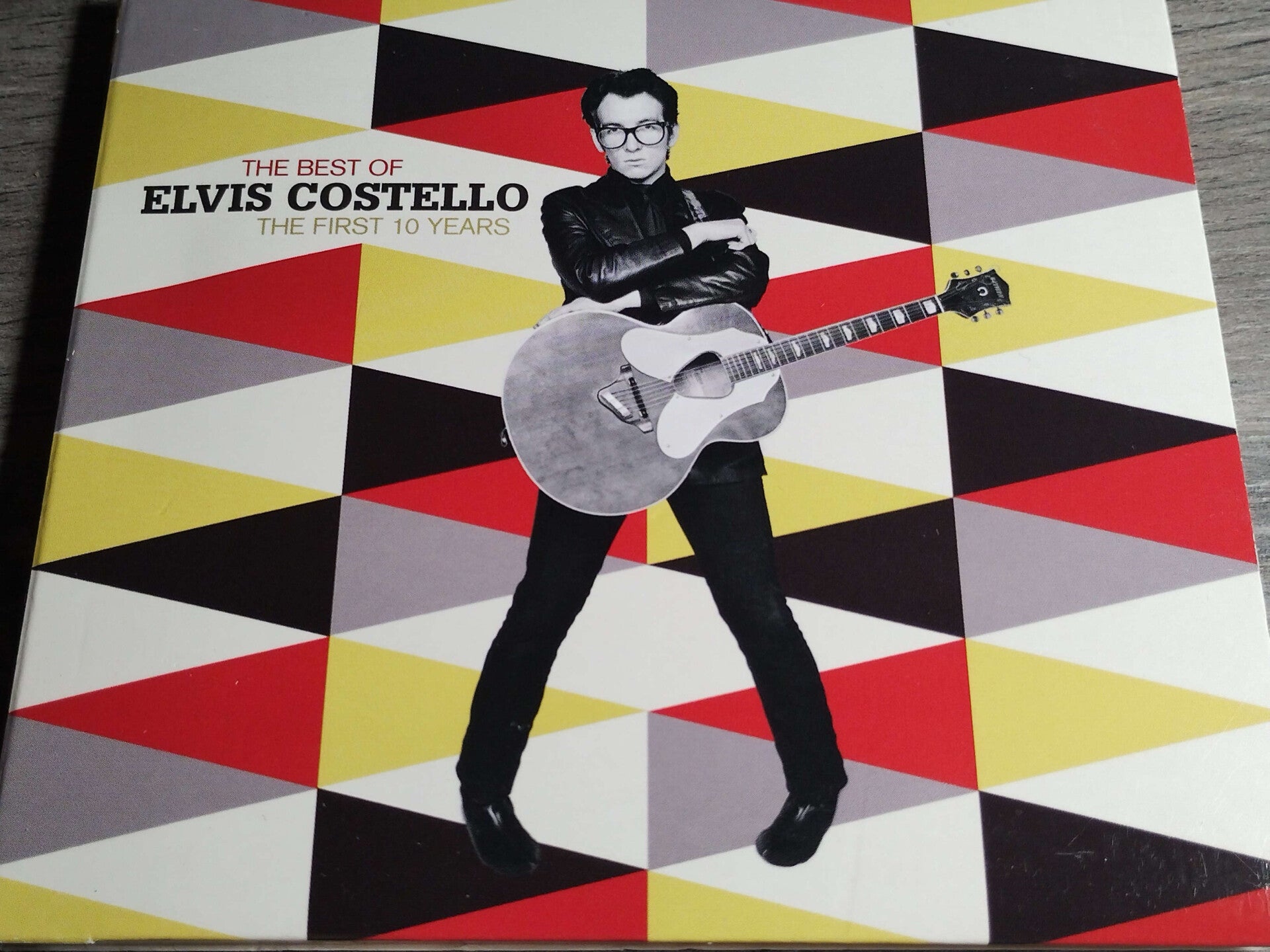 Elvis Costello - The First 10 Years (The Best Of Elvis Costello) Digipack