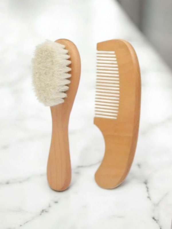 Lot peigne et brosse