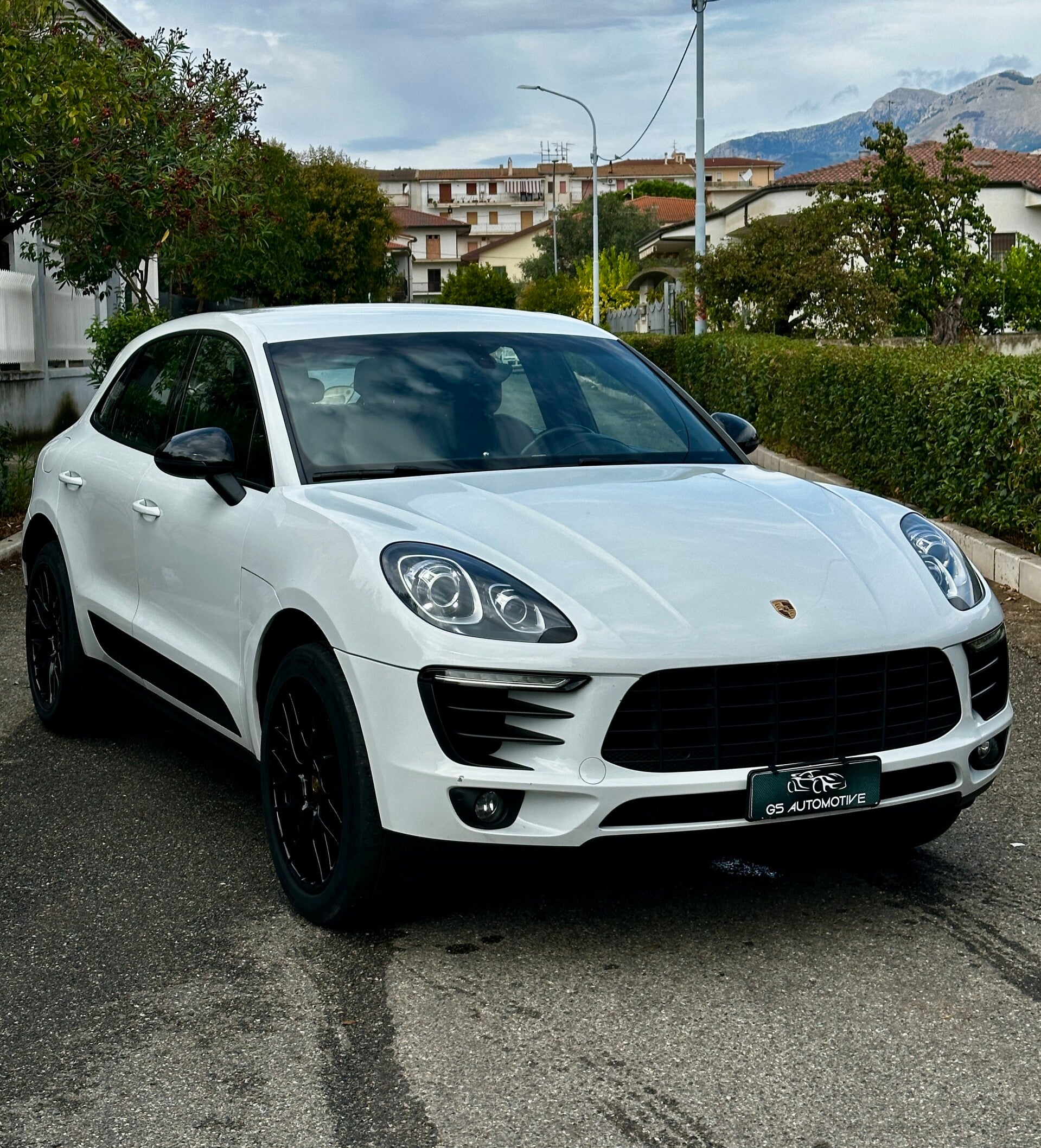 Porsche Macan S