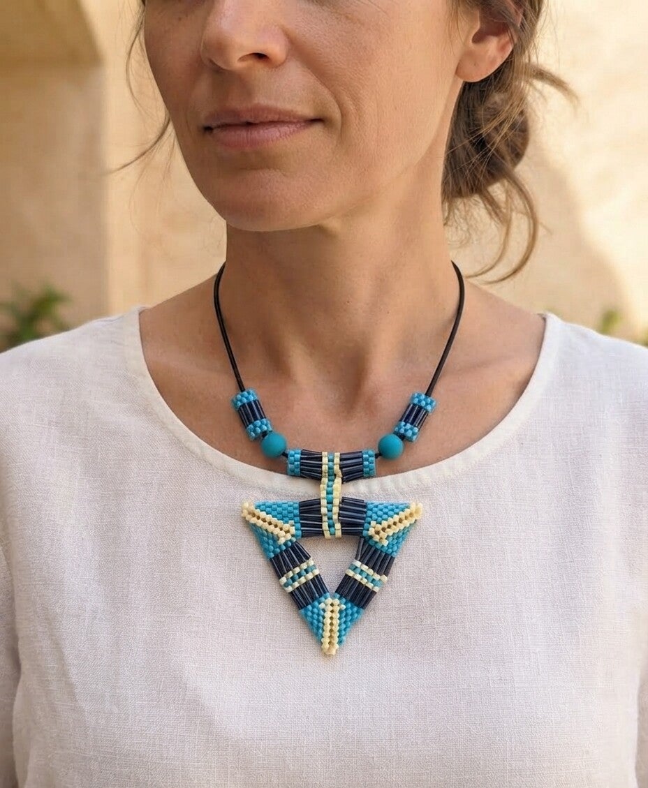 Collier ras du cou