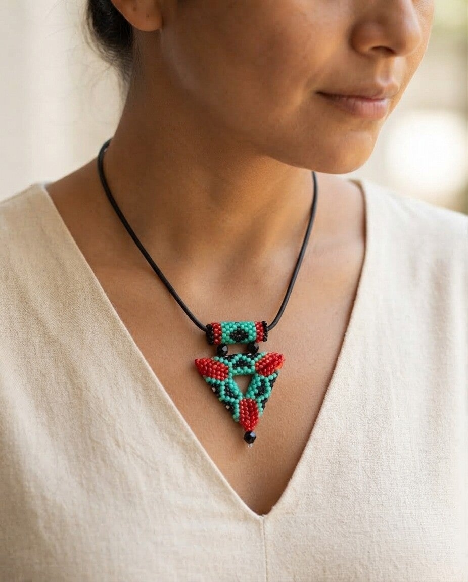 Collier ras du cou