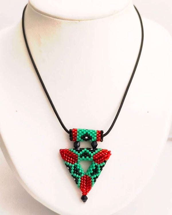 Collier ras du cou