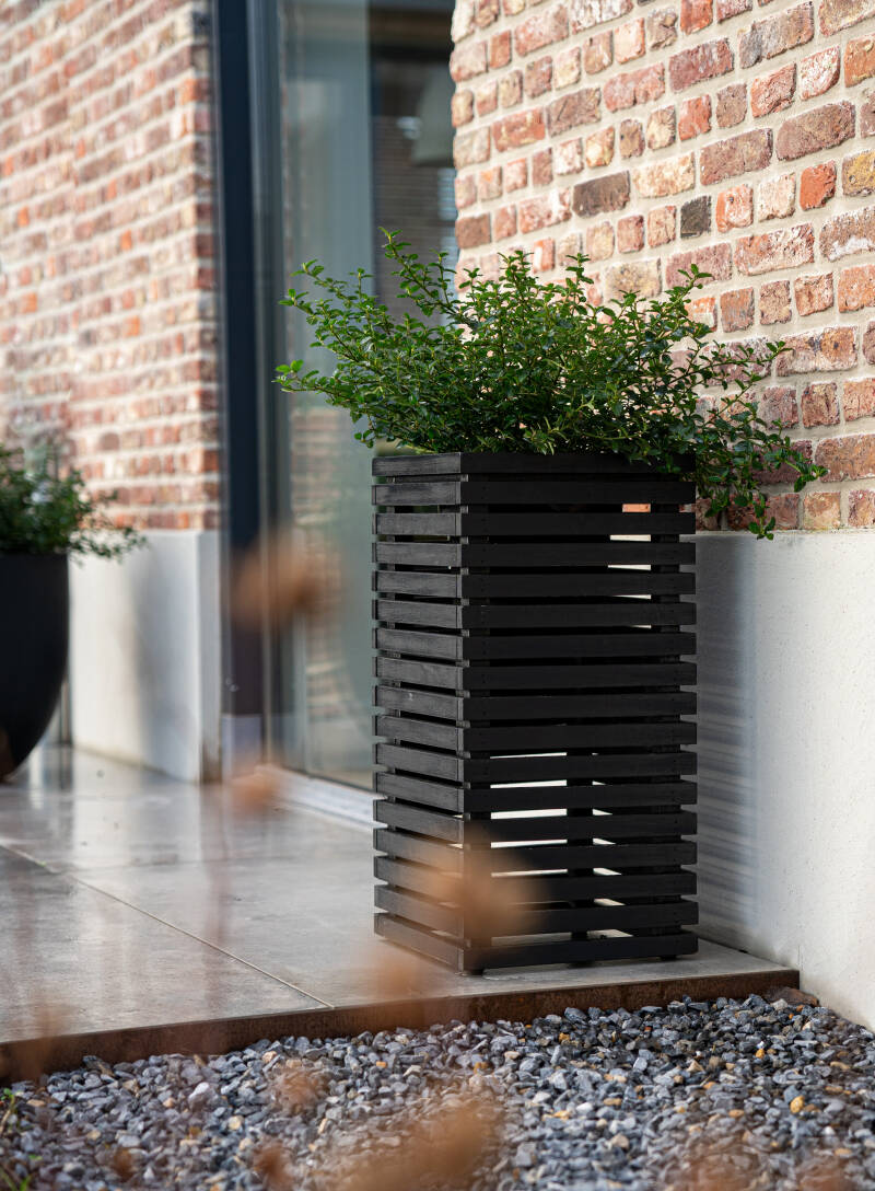 marroneorizzontalehighcube-black3.jpg