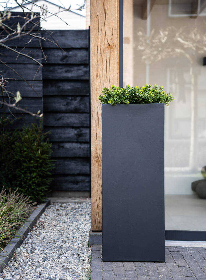 strettohighcube-anthracite.jpg
