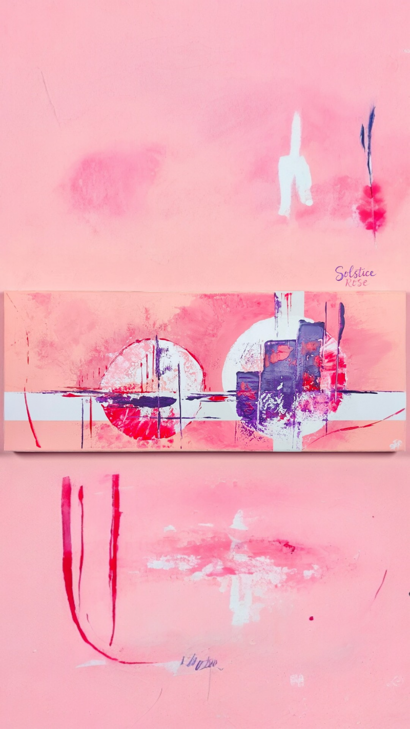 Solstice Rose, Entre l’ombre pourpre et la clarté poudrée,  Solstice Rose explore l'équilibre entre géométries vibrantes et douceur. Une œuvre où la force du geste rencontre le calme de l'espace. Acrylique couteau, toile coton 20x50cm 