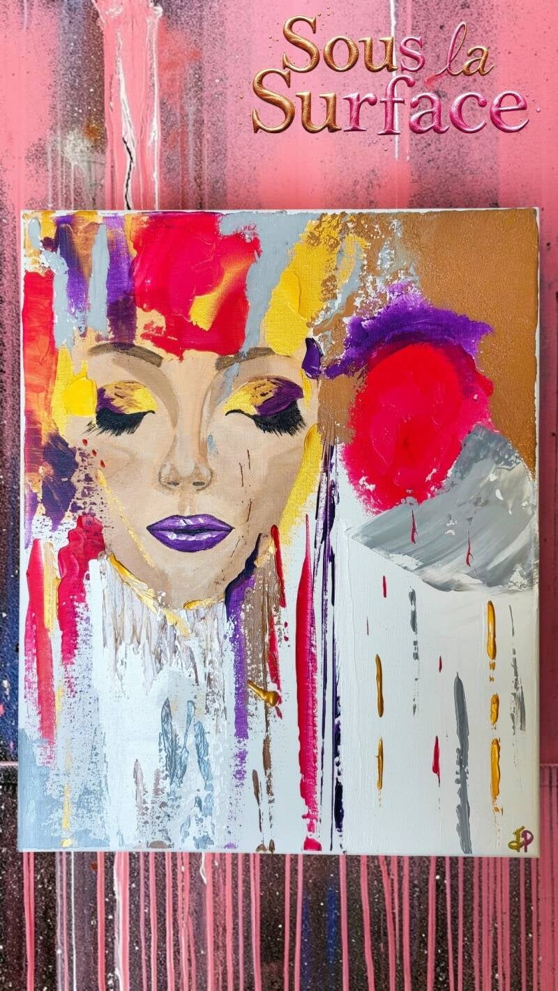 Sous la Surface : ​Dans cette toile, j'ai voulu explorer la dualité entre le calme absolu de l'esprit et le bouillonnement de nos émotions. Acrylique multi-techniques, toile coton 33x41cm 