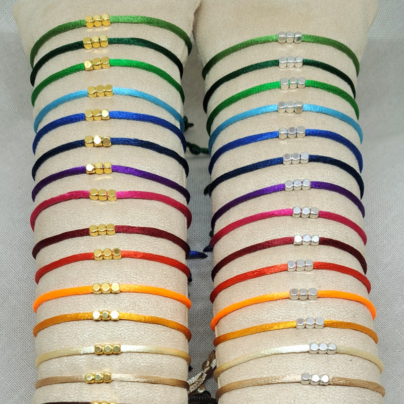 Armbandje "Satin Cube"