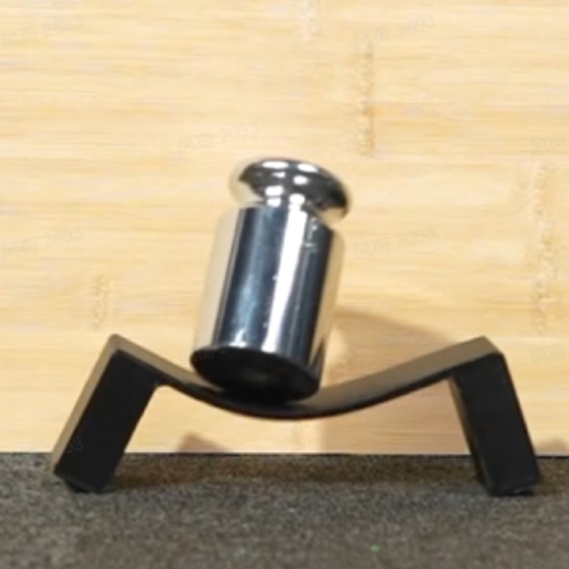 TPU 95A HF: Stootvast: Het vermogen van het materiaal om plotselinge krachten of schokken te weerstaan zonder te breken, vervormen of falen.