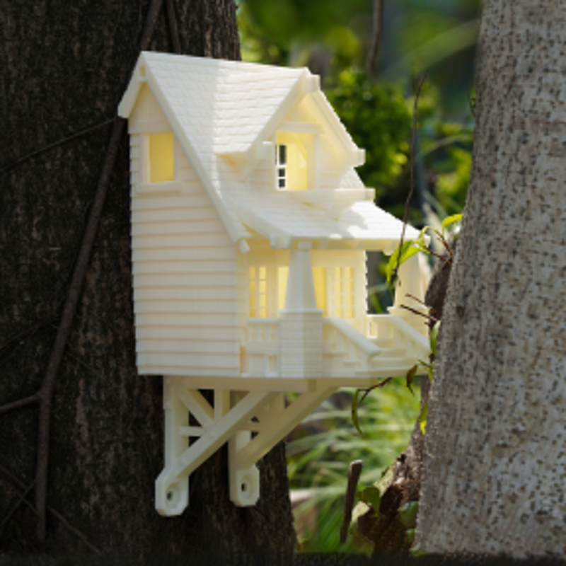 PETG HF: Voor gebruik buiten: Denk aan tuin gereedschap, bloempotten, vogelhuisjes, dingen voor in de tuin te werken of te sporten