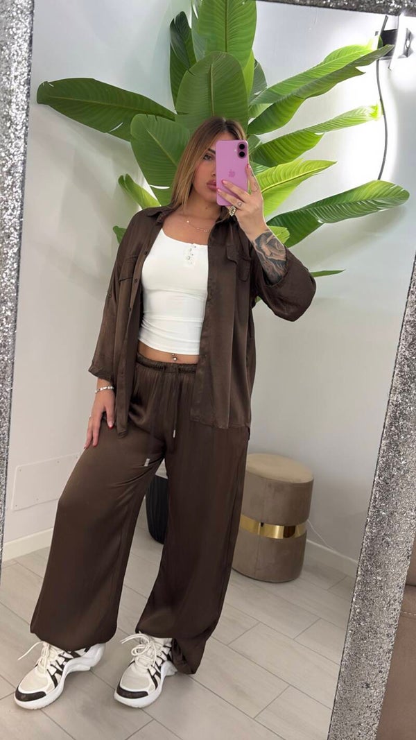 Set satin marrone