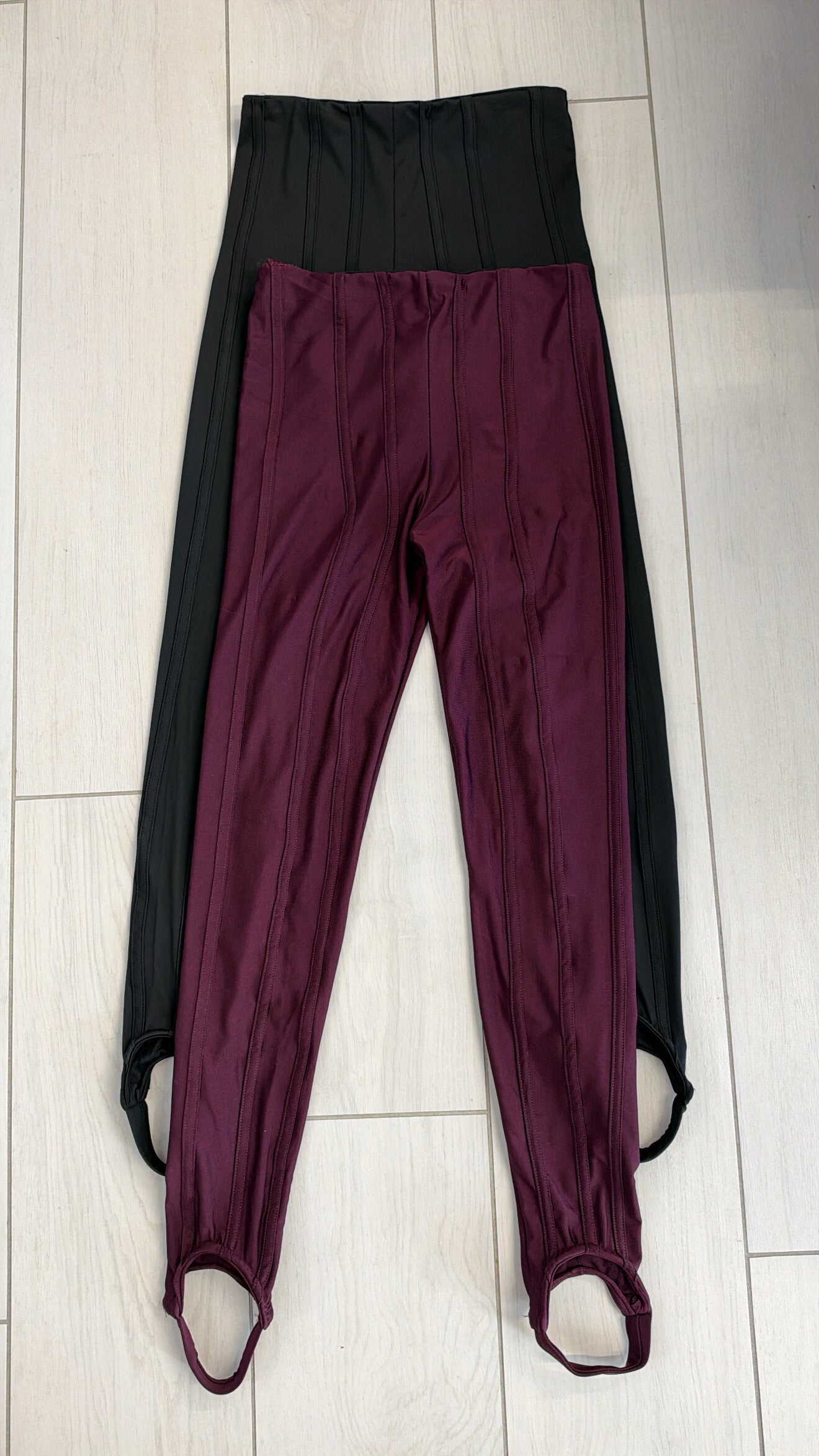Leggings con staffa
