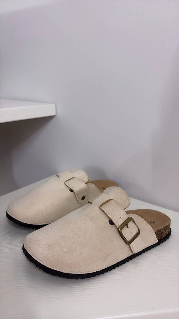 Sandals minimal