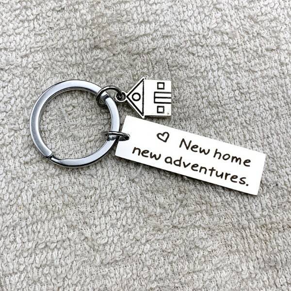 Sleutelhanger: New home, new adventures