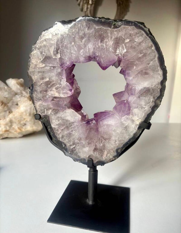 Amethyst Portal on Stand: 3.5kg