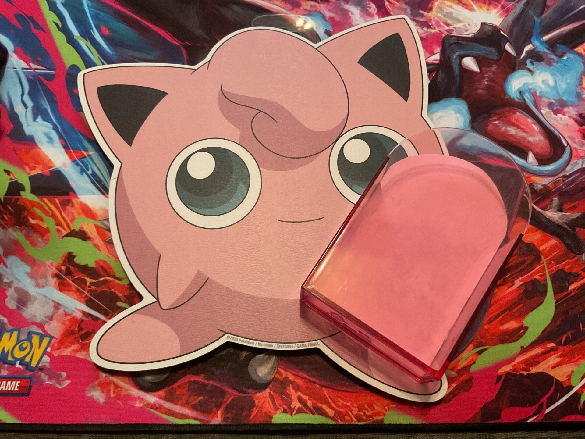 Jiggly puff wall decor