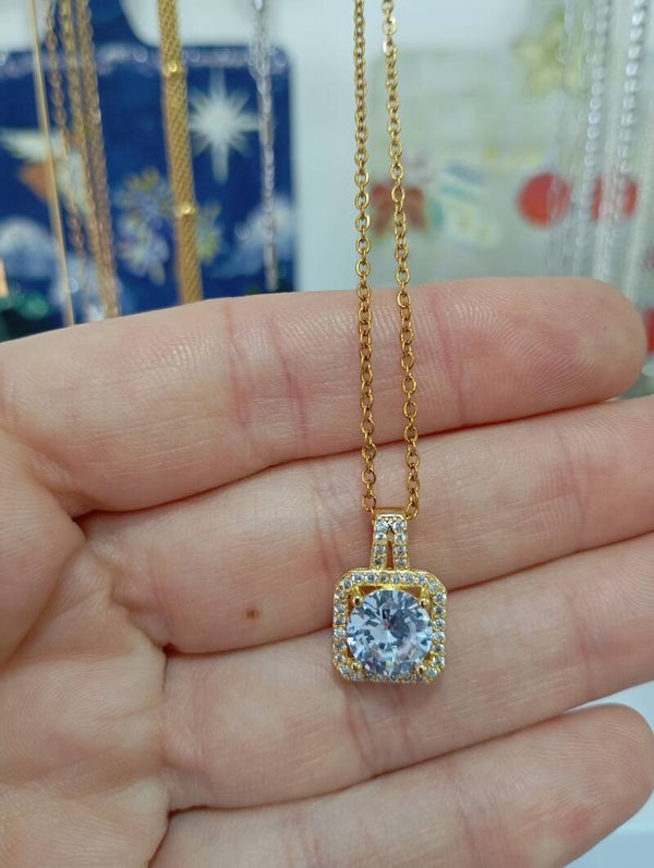 Douckess pendant with zirgon (steel)