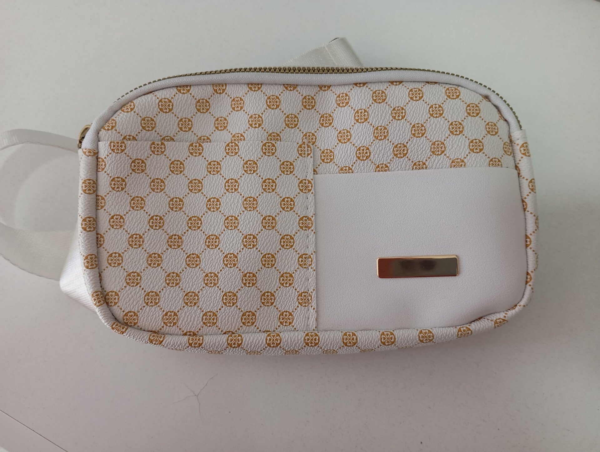 Λευκό τσαντάκι μέσης