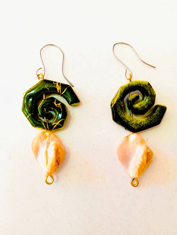 Olive spoira fildisi earrings (handmadeartistic)