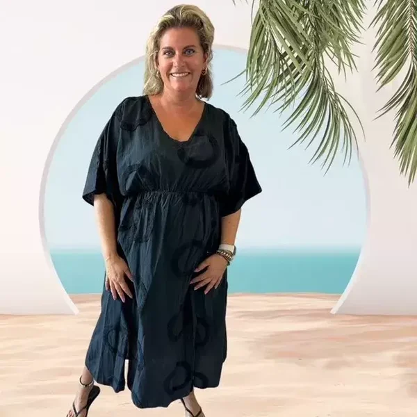 Plus size circle dress black