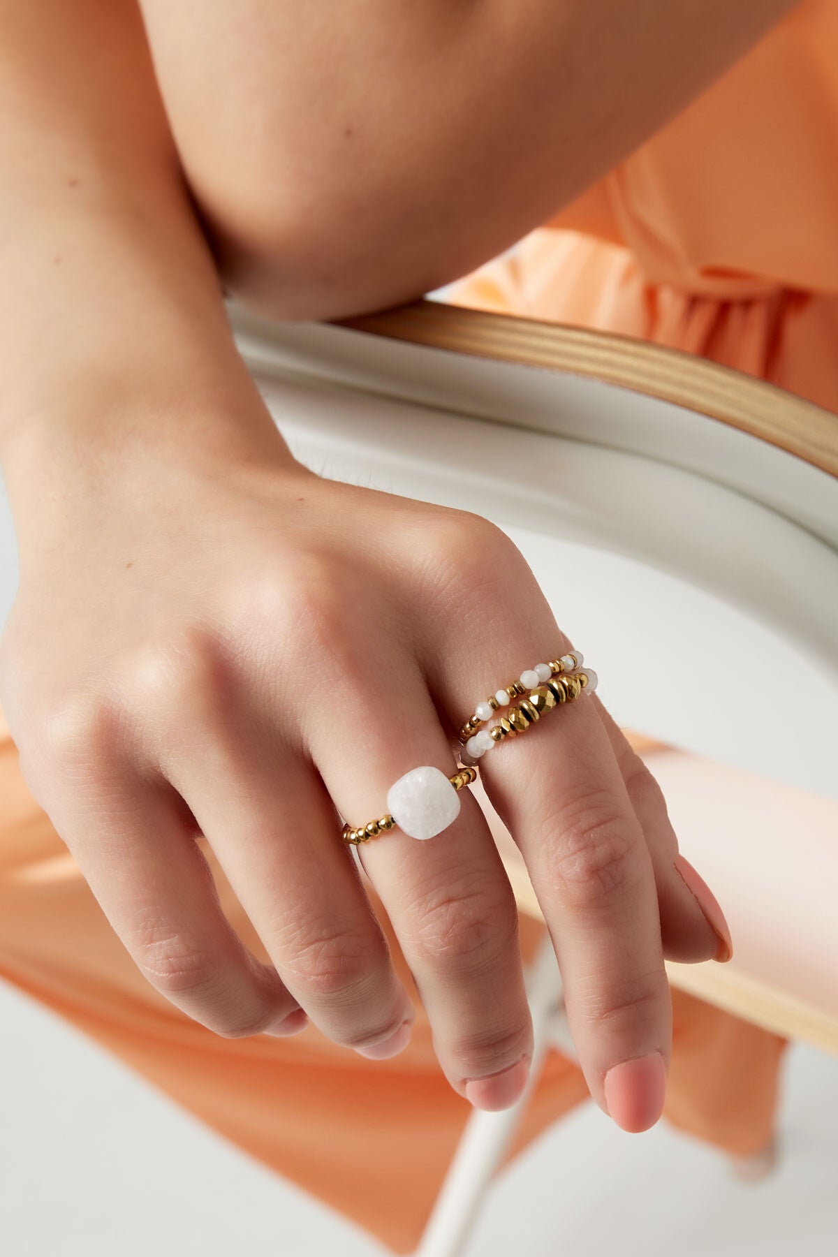 Ring big stone white