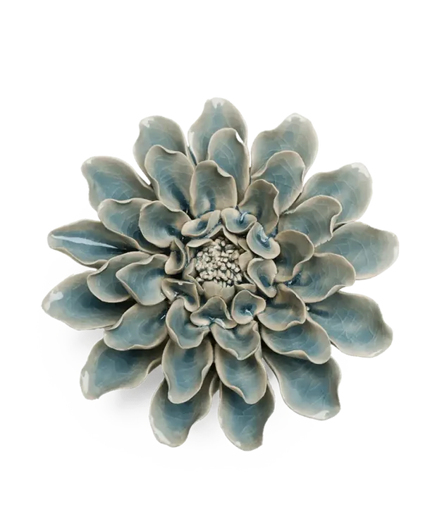 EG17 Powder Blue Aphrodite Dahlia