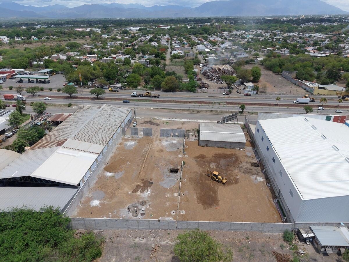 BODEGA EN LIBRAMIENTO EJÉRCITO MEXICANO