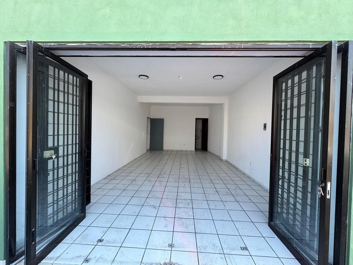 LOCAL OBREGON CENTRO