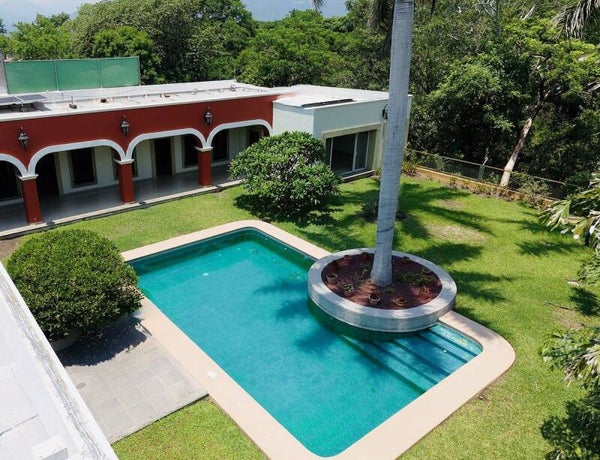 Residencia estilo Comala