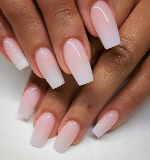 Acrylic & gel nail technician