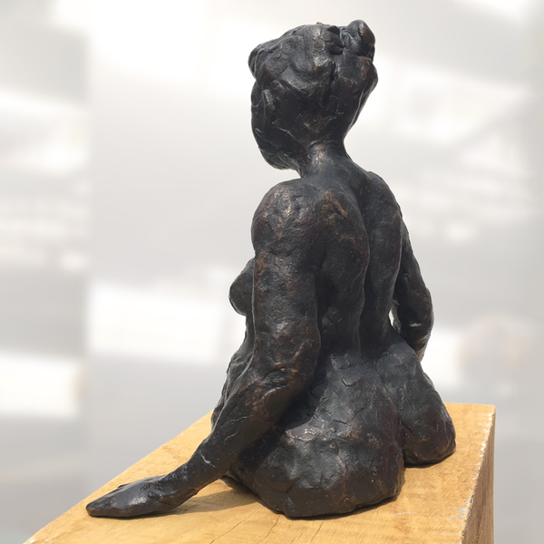 Brons beeld vrouw baadster