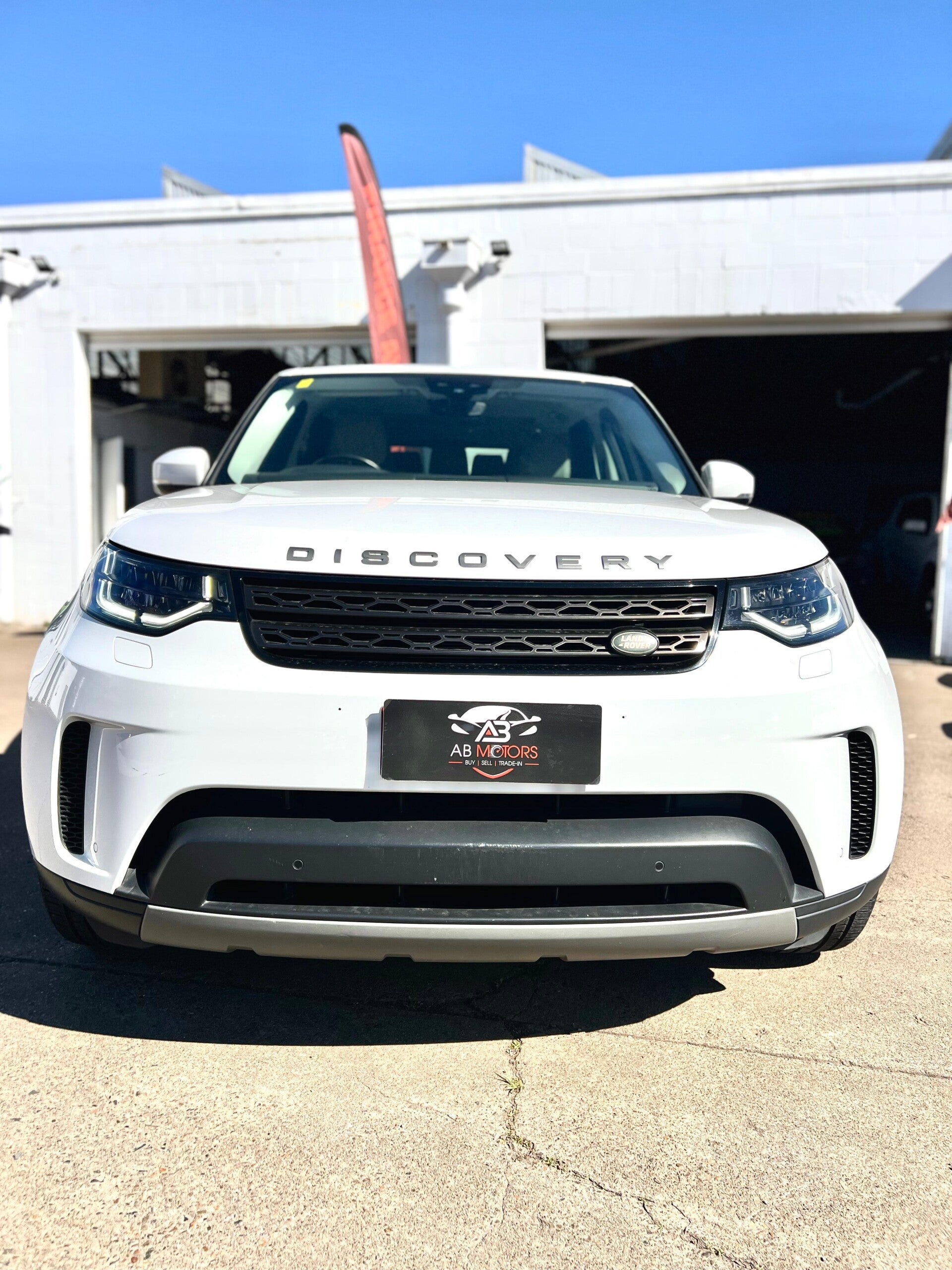 2017 Land Rover Discovery  Used Car For Sale