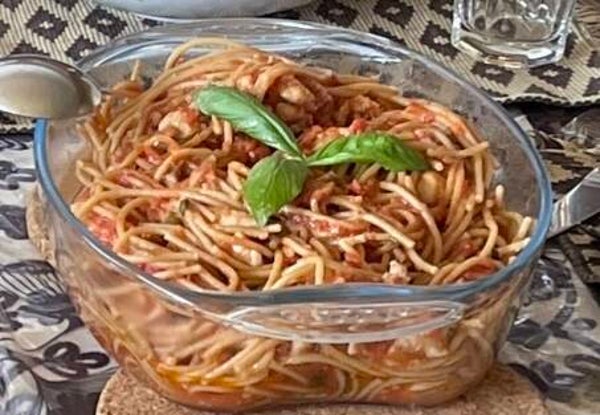 Tomatoes- chicken Pasta( one person).