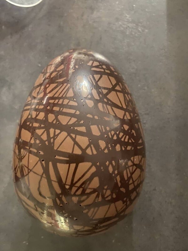 Oeuf Pâques Splash chocolat garni