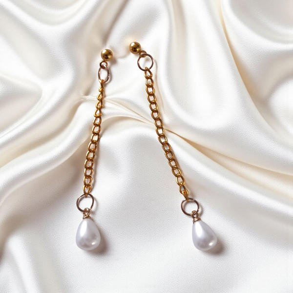 Elegant pearl drop earrings