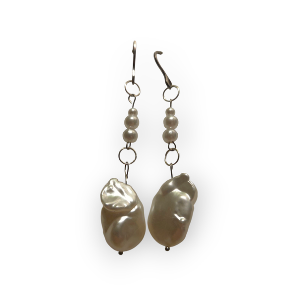 Pearl drop earrings