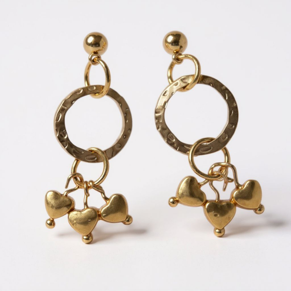Gold heart detailed earrings