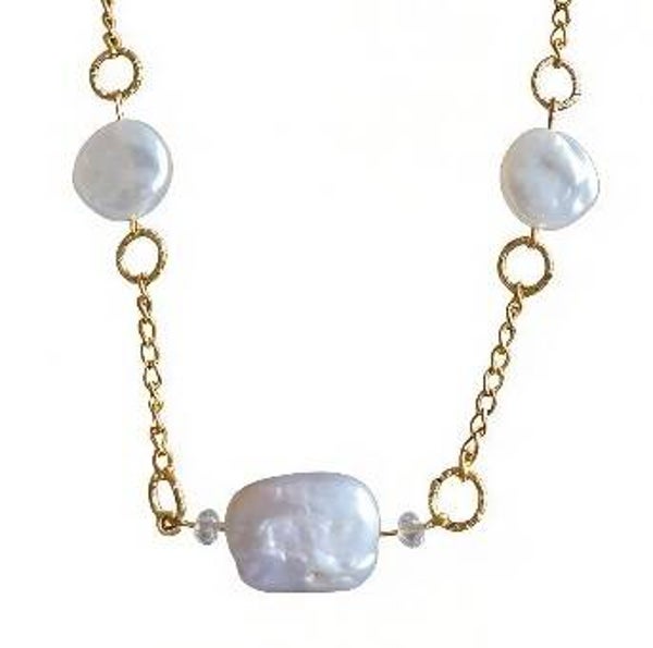 Choker style pearl necklace
