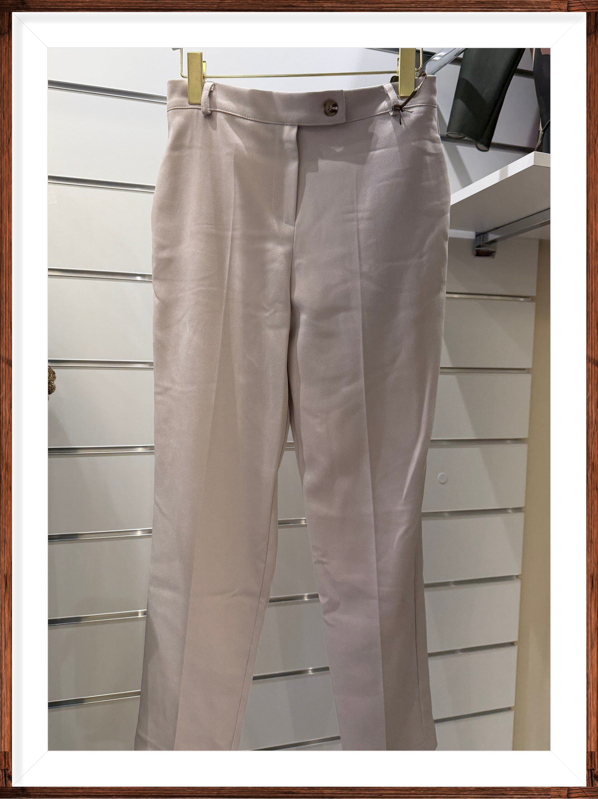 Pantaloni beige comodi