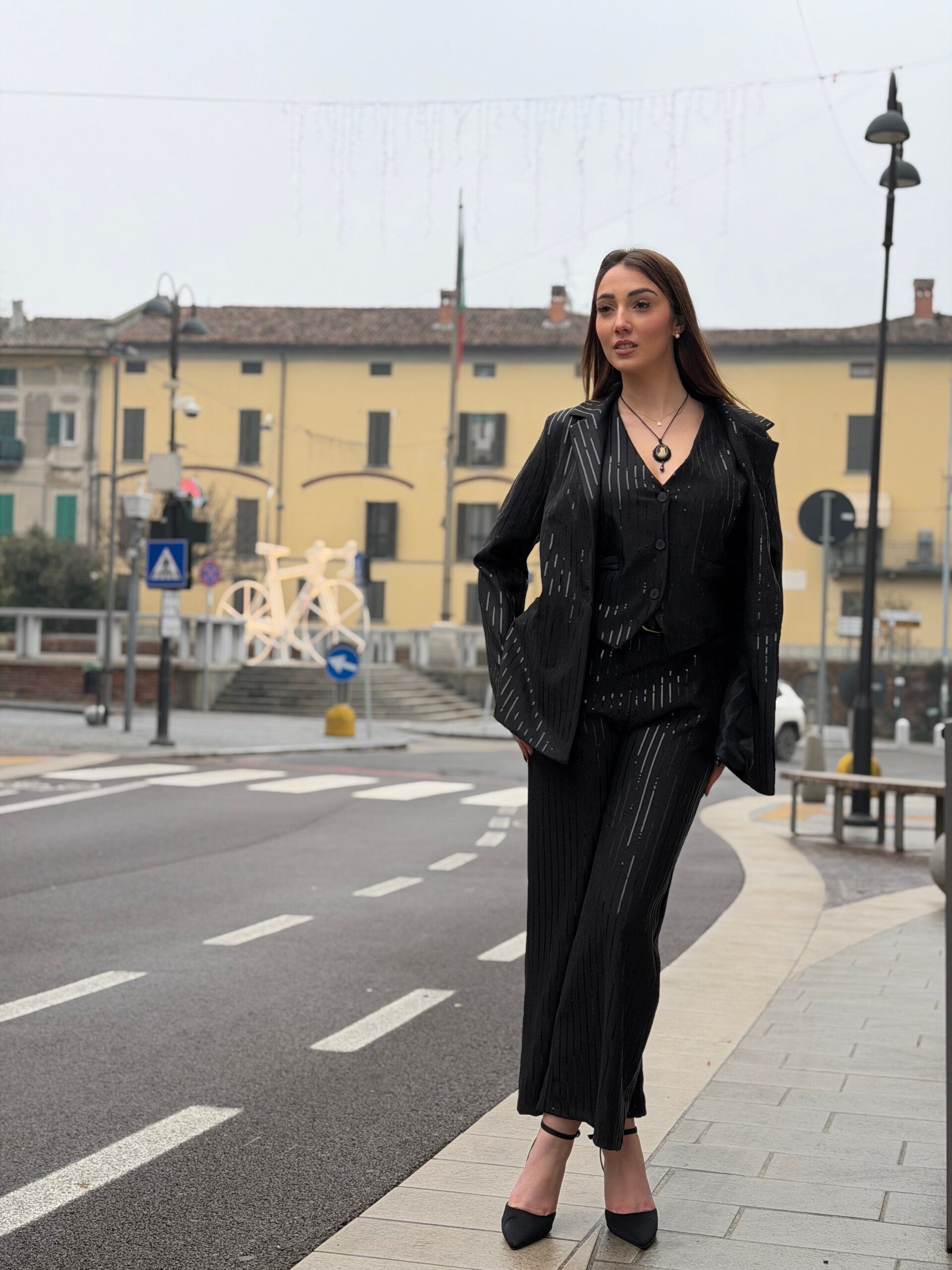 Completo Brillantinato nero con gilet