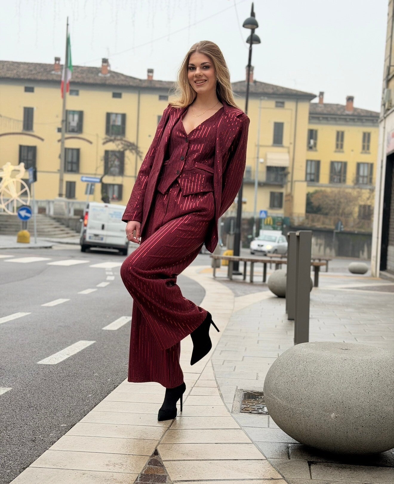 Completo Brillantinato bordeaux