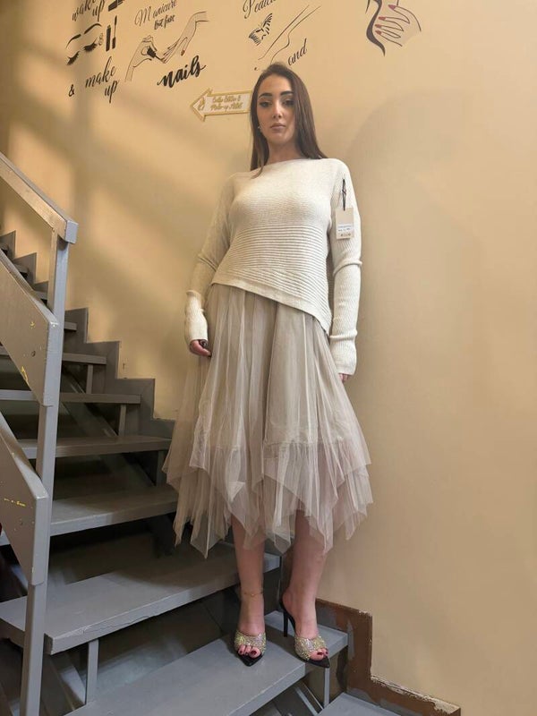 Beige sportivo elegante