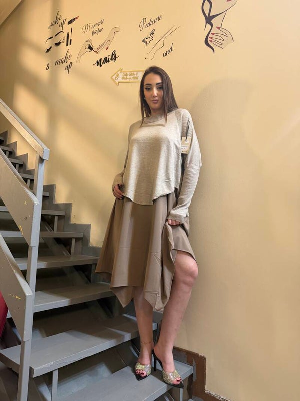 Abito elegante sportivo beige e nero