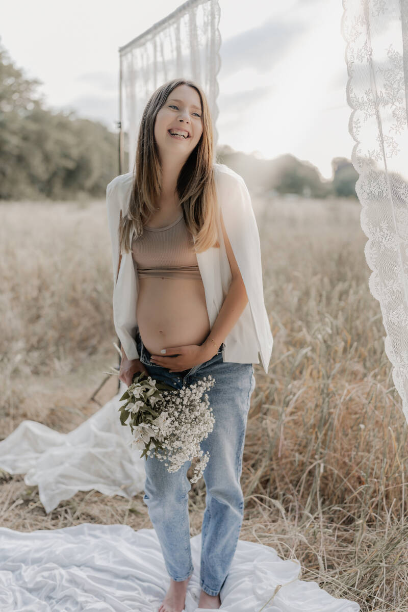 Babybauch Hannover Babybauchfotos Hochzeitsfotografie Hildesheim Babybauchfotografie Hochzeit Hochzeitsfotografie Hannover Hildesheim Sarstedt Laatzen Hildesheim Hannover Braunschwei Bremen Hochzeitsfotografie Bremen Hochzeitsfotografie Laatzen.jpg