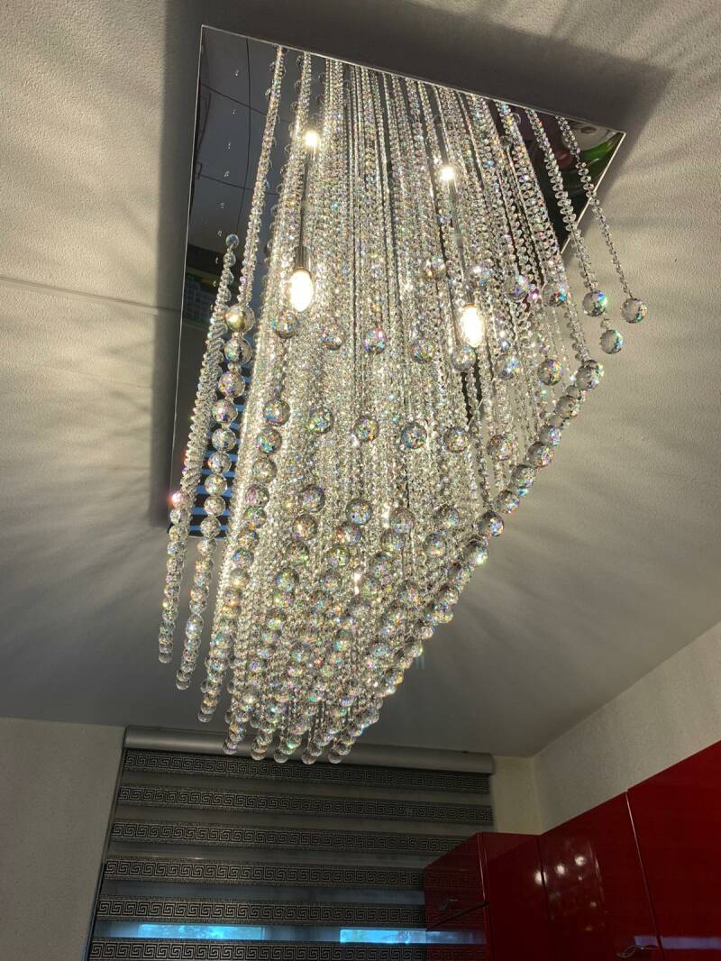 nr A-24  Floating crystals balls / drops no-2